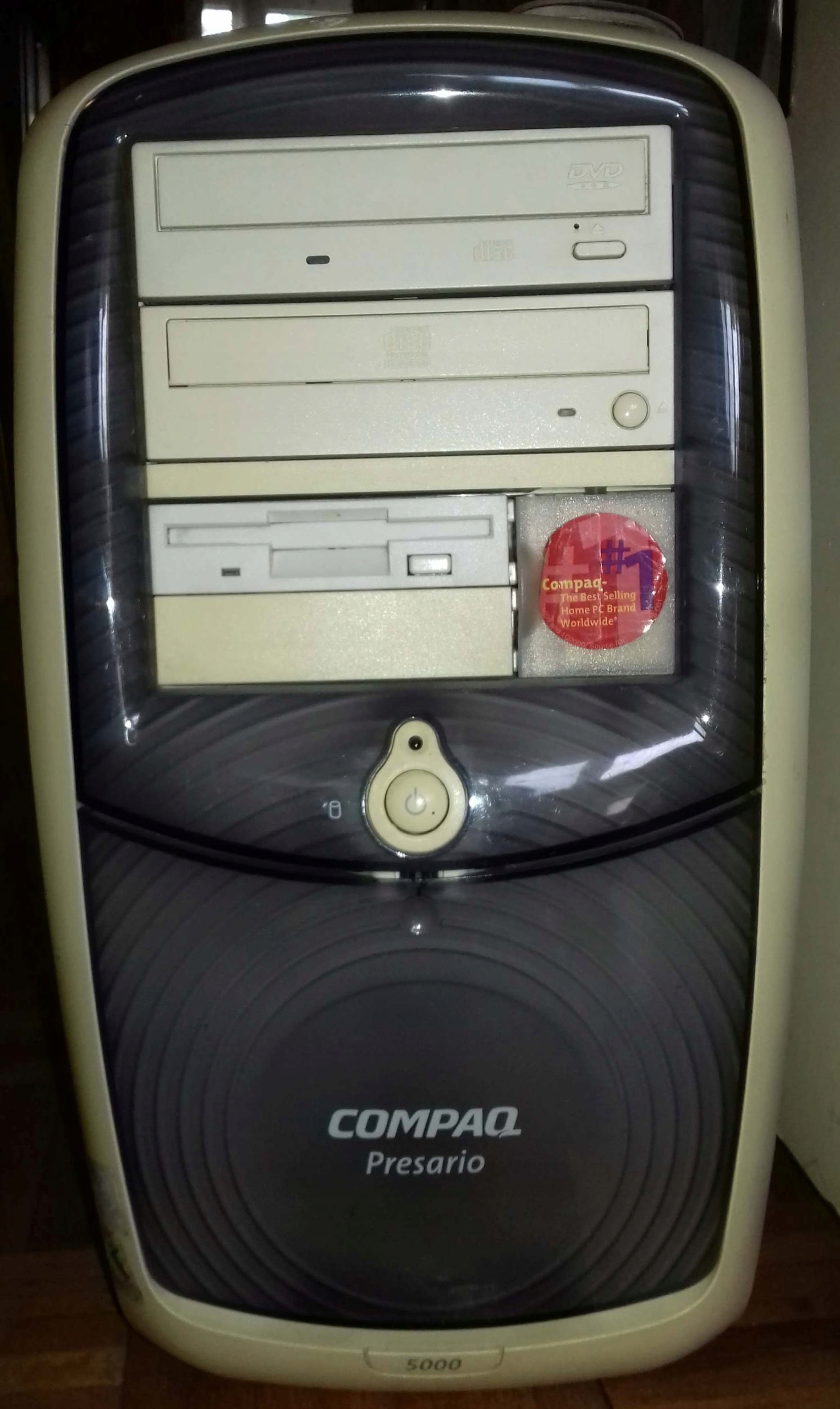 Compaq-Presario-5000-komputer-stacjonarny_002.jpg